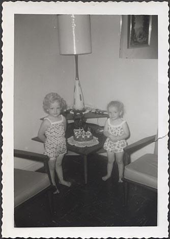 J09596 It's my Birthday - Birthday vintage picture