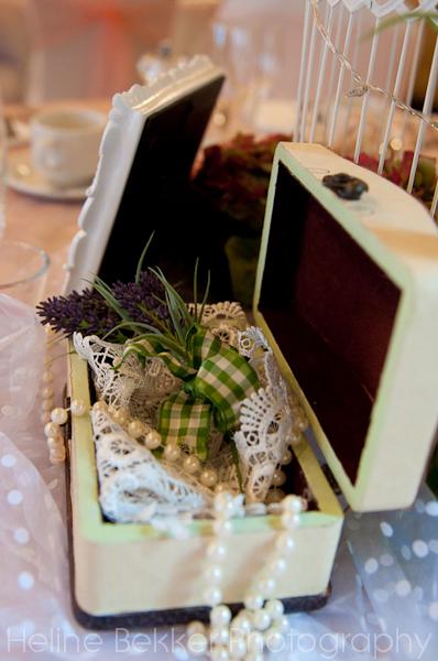 Vintage London wedding by photographer Heline Bekker 03 Vintage London wedding tables
