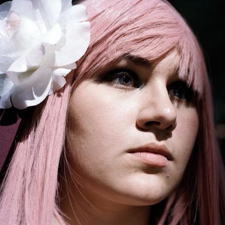13_girl1 Annie Collinge