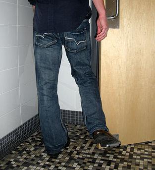 Toepener - Hads-Free Foot Door Opening Solution Toepener - Hads-Free Foot Door Opening Solution