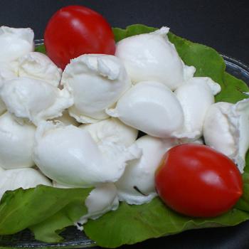 FLICKR_Italy_mozzarella_SaporeVera_350x350 EXPAT FOODIE: OF FAKE MOZZARELLA AND TRUE LOVE
