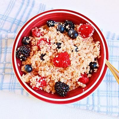 Couscous and berries salad