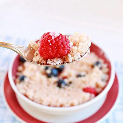 Couscous and berries salad