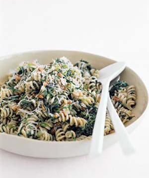 Fusilli with Spinach, Ricotta and Raisins