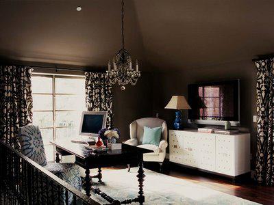 Creating a space with whites/neutrals, and dark accents Creating a space with whites/neutrals, and dark accents