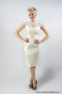 Tea Length Retro Wedding Dress ... Oozes Feminity! Tea Length Retro Wedding Dress ... Oozes Feminity!