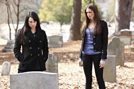 Review #2444: The Vampire Diaries 2.17: “Know Thy Enemy”