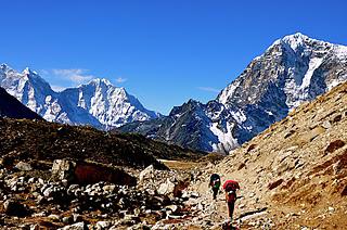 Himalaya 2011: Teams Arriving In Everest Base Camp, Icefall Route Complete Himalaya 2011: Teams Arriving In Everest Base Camp, Icefall Route Complete