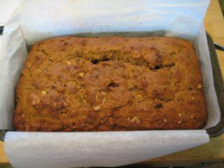 English Breakfast Tea, Date & Walnut Cake Picture 027