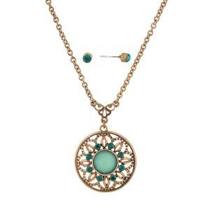 88273 sea green medallion necklace and earring set
