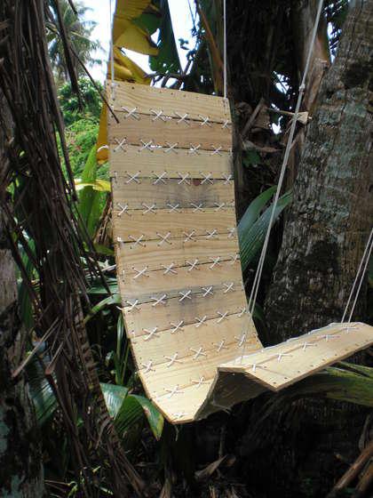 Paracord-Laced-Pallet-Hanging-Chair Trash to Treasure: Re-Imagining Your Waste {Pallets}
