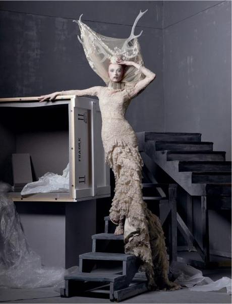 Alexander-the-great-by-steven-meisel-for-vogue-us-may-2011-01-1