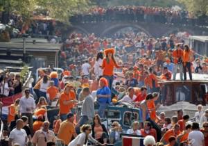 Oranje fever for Queen’s Day in Amsterdam