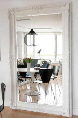 A fabulous house tour with modern and vintage twists...