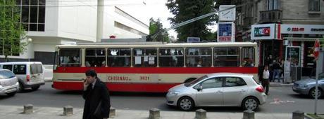 MOLDOVA_Bustrolley_600x222 Expat in Moldova: Deceived by First Impressions?