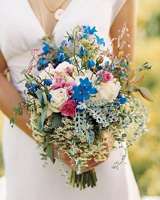 Flowers, wreaths and corsages..
