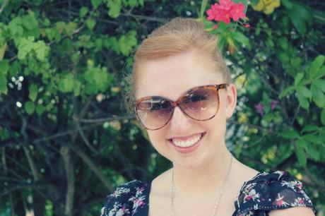 Retro Sunglasses travel bug: st. lucia.
