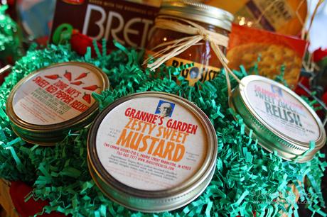 Two Cookin' Sisters in Brookston, Indiana Gift Baskets