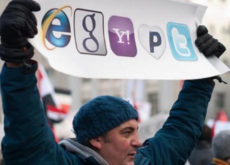 From Arab Spring to Occupy, the seven punchiest protest signs of 2011