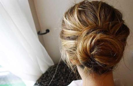 Messy bun Messy bun