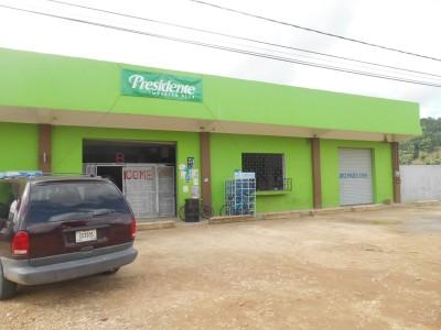 Backpacking in Belize: Cave Tour of Actun Tunichil Muknal The green supermarket where we met Gliss, our guide.