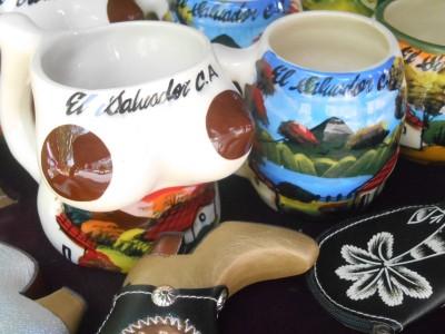 Backpacking in El Salvador: Puerta Del Diablo (Devil’s Gate) Souvenirs at Puerta del Diablo