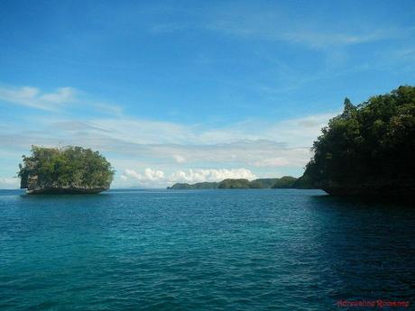 Alluring Sohoton Bay and Dagatan: A Quiet Sojourn in Emerald Waters Banderahan Group of Islets, Sohoton Bay