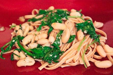 Linguine with Garlicky Kale and White Beans IMG_0606