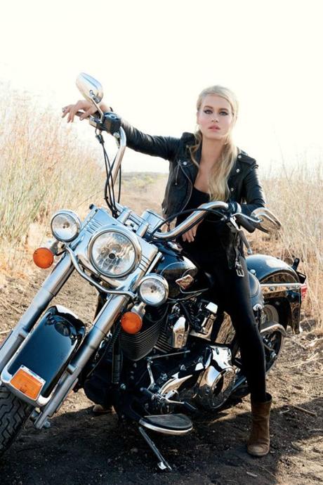 Book: Young Hollywood Leven Rambin
