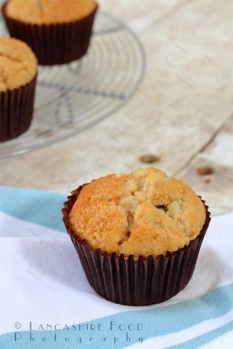 Kiwi fruit cupcakes Kiwi fruit cupcakes