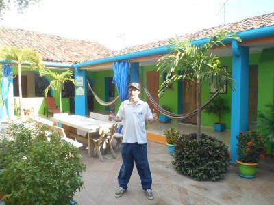 Backpacking in El Salvador: Top 10 Sights in Santa Ana Stay at Hostal Casa Verde