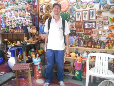 Backpacking in El Salvador: Top 10 Sights in Santa Ana Mercado de Artesanias