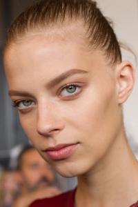 Tips to creating a flawless no-makeup makeup look The Look at Calvin Klein Collection. Photo: Style.com