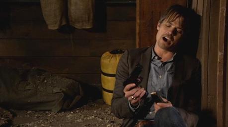 Justified – Raylan’s Gray Suit Coat and Jeans Raylan reloads at Bulletville.