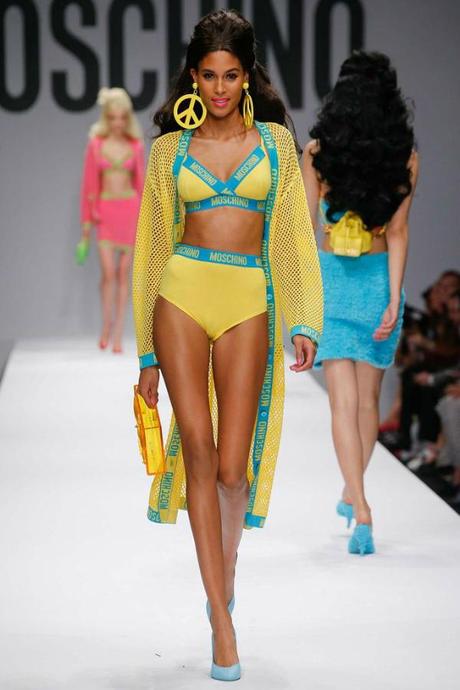 Moschino Spring 2015 RTW- It’s a Barbie World! Moschino barbie 1