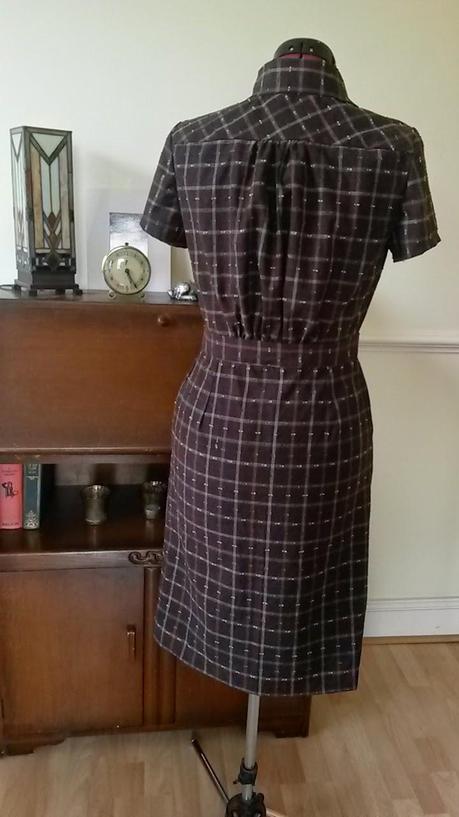 Dip your toe into shirt dress heaven. Come make the 6696 with me! Dip your toe into shirt dress heaven. Come make the 6696 with me!