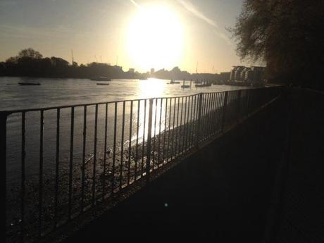 Thames in the morning 