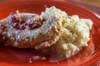 Roasted Red Pepper and Ricotta Chicken with Cauliflower Puree