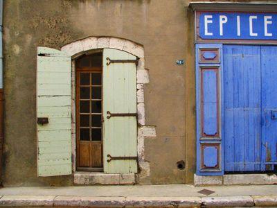 French-Spice-shop-door