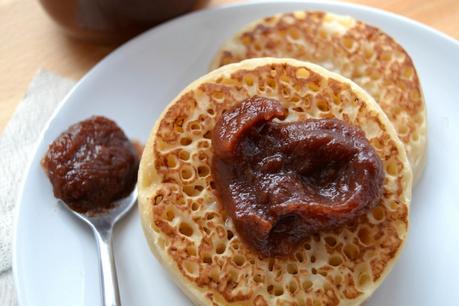 apples and spices reduced in a slow cooker to make a thick spread