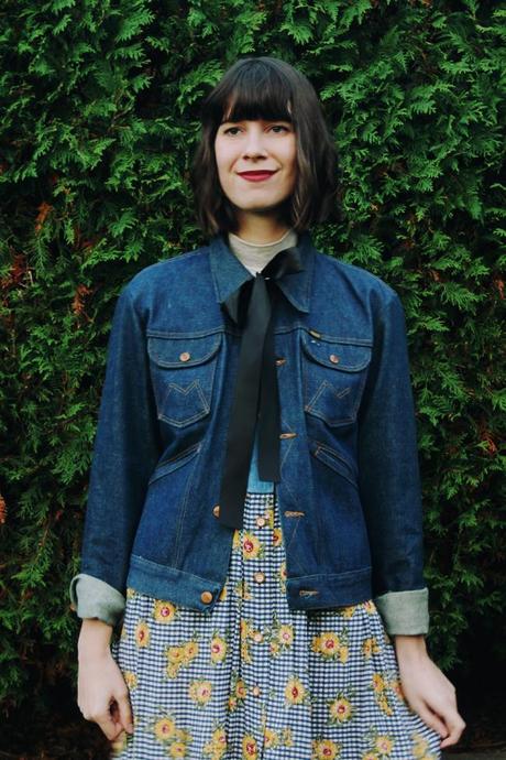 STYLING DENIM JACKETS FOR FALL new-old-fashion-vintage-etsy-denim-jacket