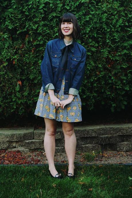 STYLING DENIM JACKETS FOR FALL vintage-denim-jackets-and-vintage-sunflower-dresses