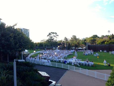 Diner en Blanc 2014 The secret location was revealed as the Celebration Lawn at Roma Street Parklands.