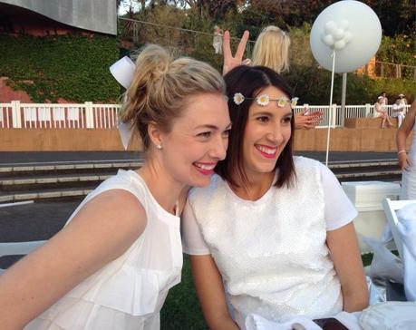 Diner en Blanc 2014 I love these two ... Brigid and Cass.