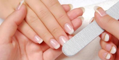 How to Enhance the ‘Life’ of Your Manicure How to Enhance the ‘Life’ of Your Manicure