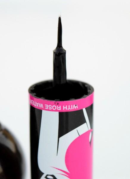 Elle 18 Black Out Liner Review, Swatches Elle 18 Black Out Liner Review