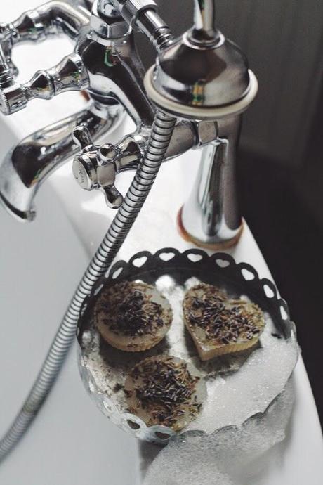 milk& honey, lavender soap (DIY). milk& honey, lavender soap (DIY).