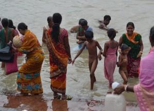 Bathing on River Banks Washing in River, Dakshineswar Kali Temple, Hooghly River, Kolkata