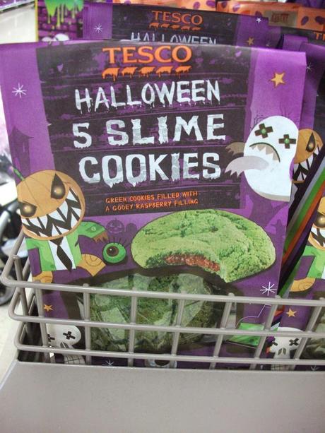 Halloween Stuff: Tesco Slime Cookies, Chocolate Skulls, Krispy Kreme Lime, etc