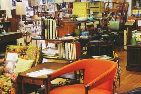 BEEHIVE CHICAGO VINTAGE COLLECTIVE Beehive-Chicago-Vintage-Collective-2